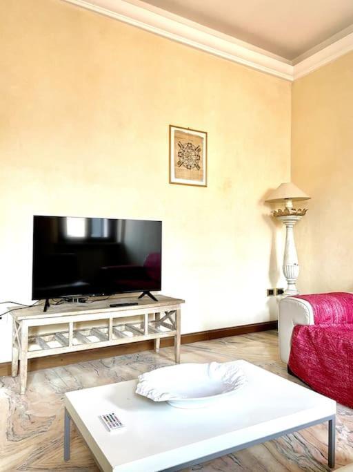 Apartment Under The Basilica Of Sant'Andrea Mantova Exterior foto