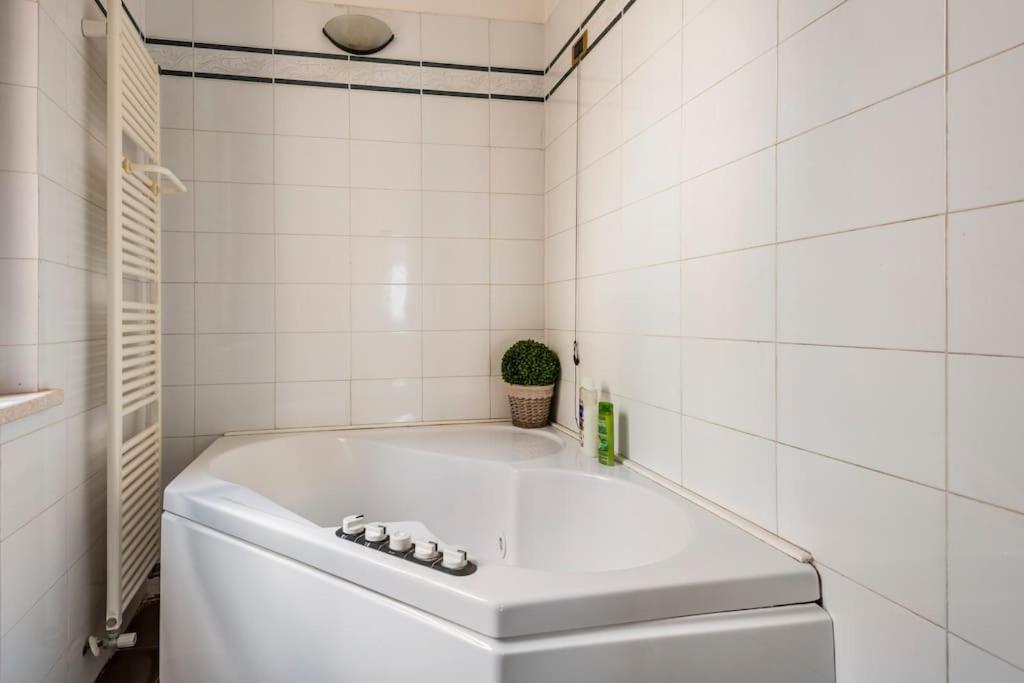 Apartment Under The Basilica Of Sant'Andrea Mantova Exterior foto