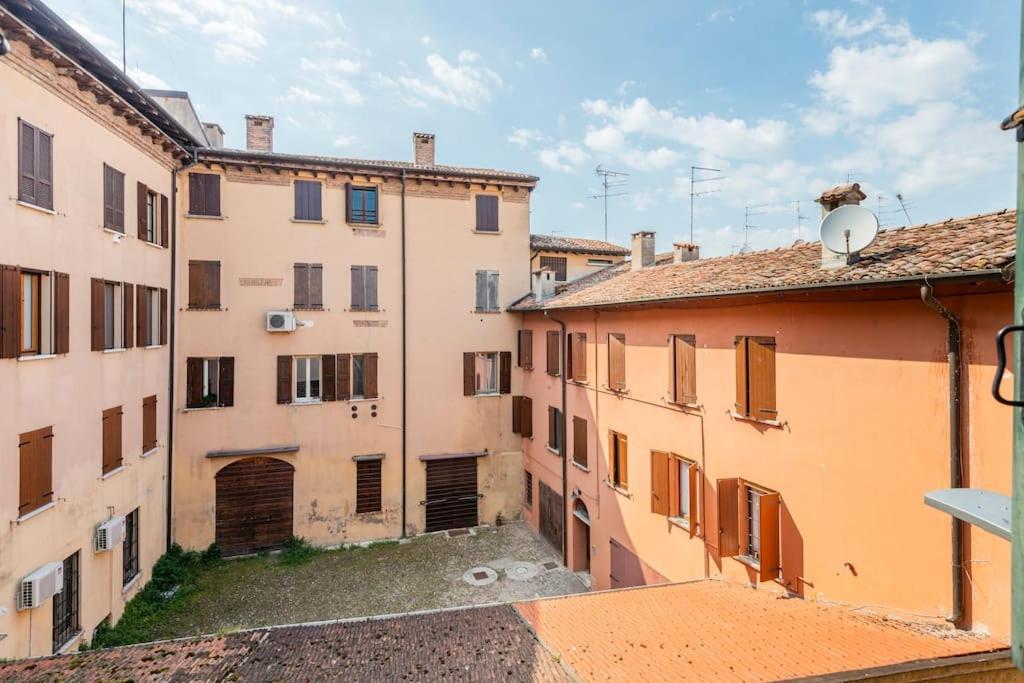 Apartment Under The Basilica Of Sant'Andrea Mantova Exterior foto