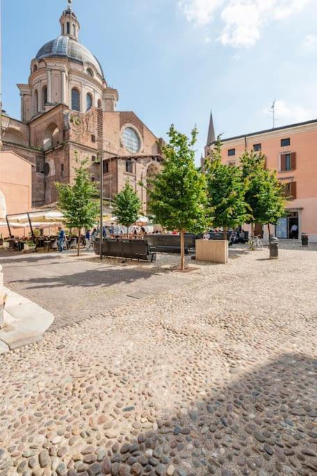 Apartment Under The Basilica Of Sant'Andrea Mantova Exterior foto